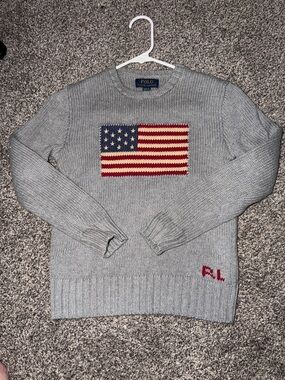 Polo by Ralph Lauren Sweater in a boys Medium (10-12) Like new